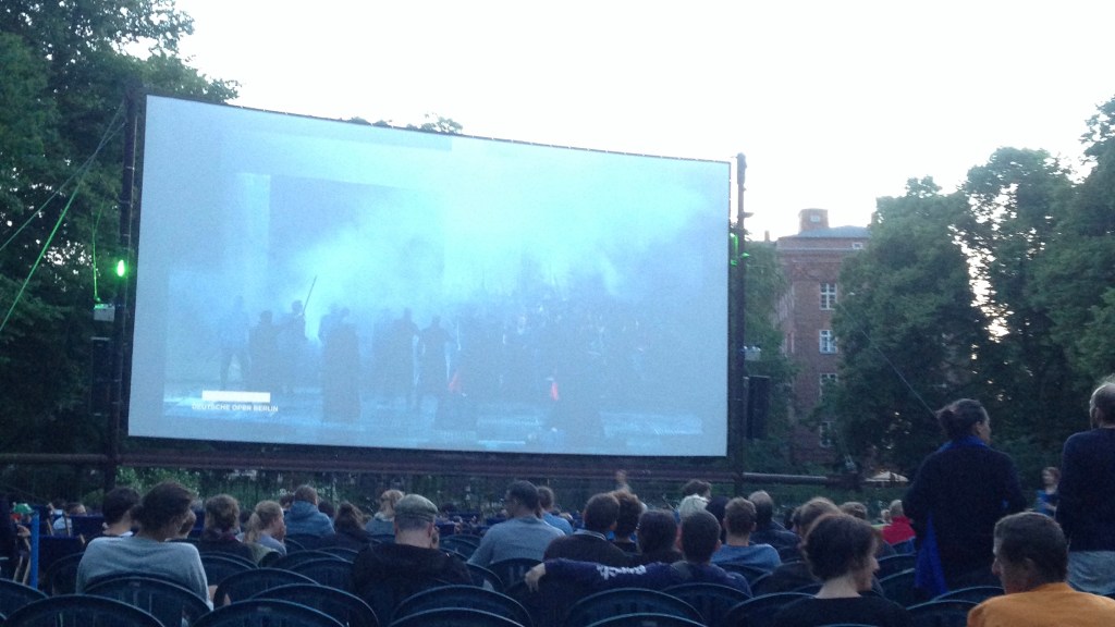 Första gången på&nbsp;utomhusbio