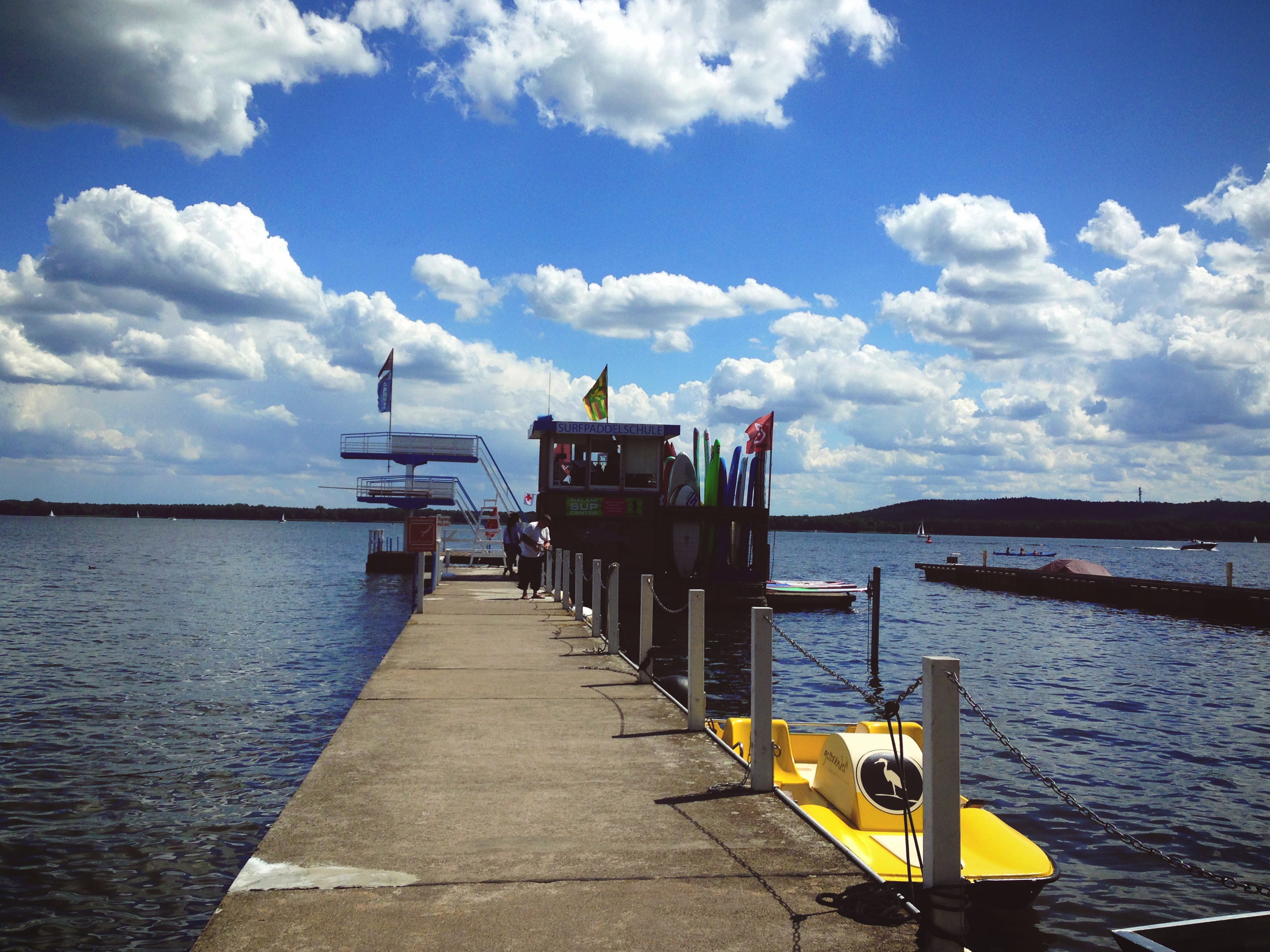 stand up paddling pir